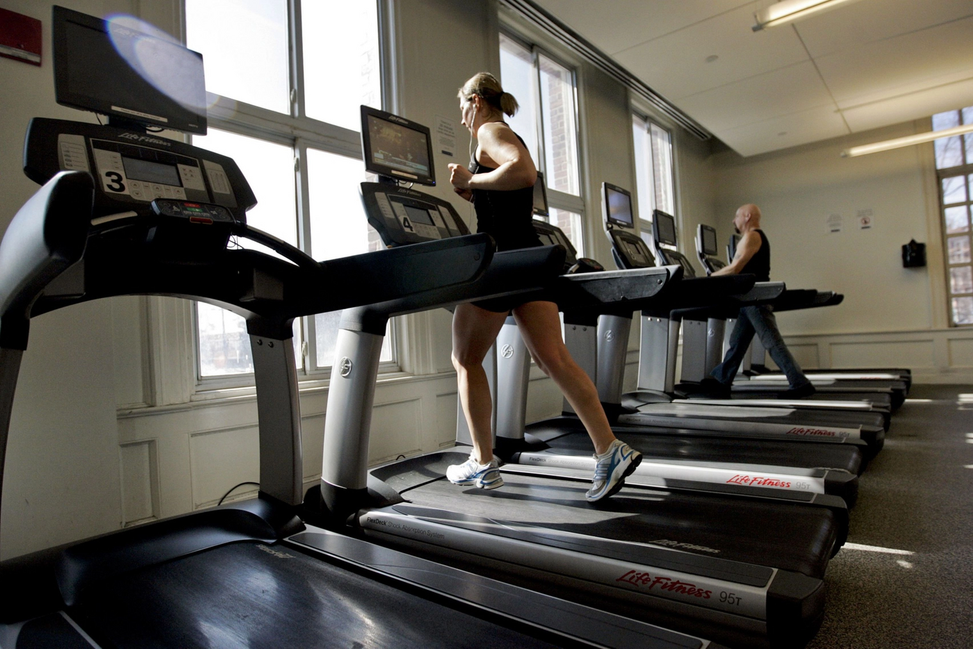 Shed pandemic-induced weight with premium treadmills