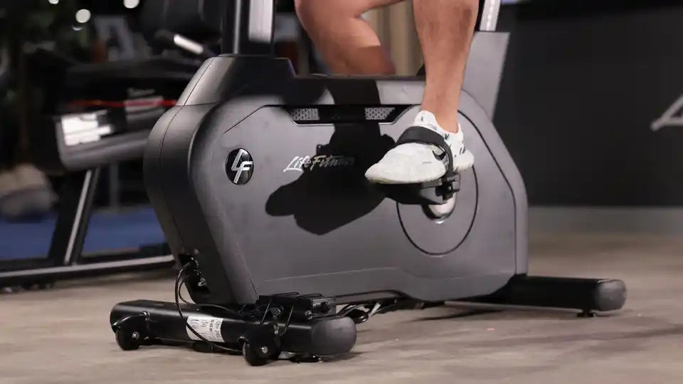 Life Fitness Integrity+ Upright Bike console