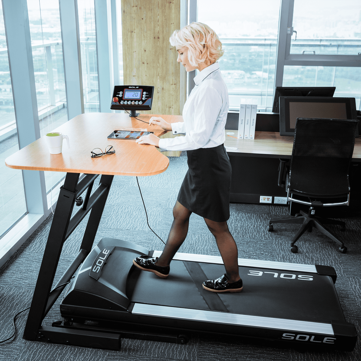 Sole TD80 treadmill desk walking deck detail