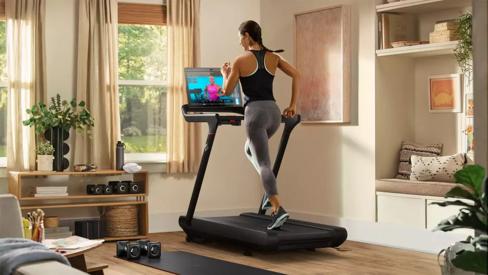 Peloton Treadmill rental - image 4