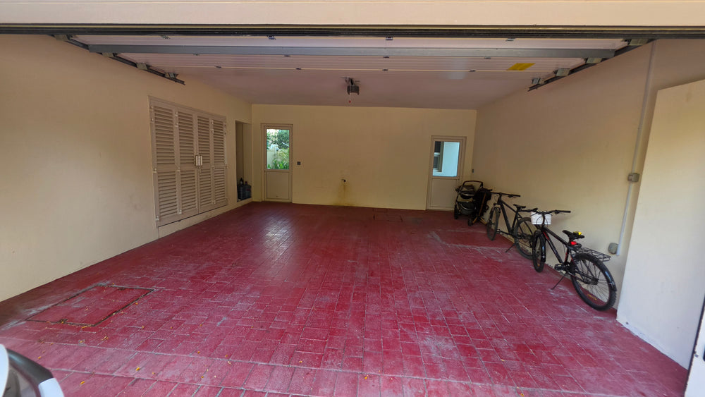 Oasis, Victory Heights. Garage Gym Conversion (In Progress)