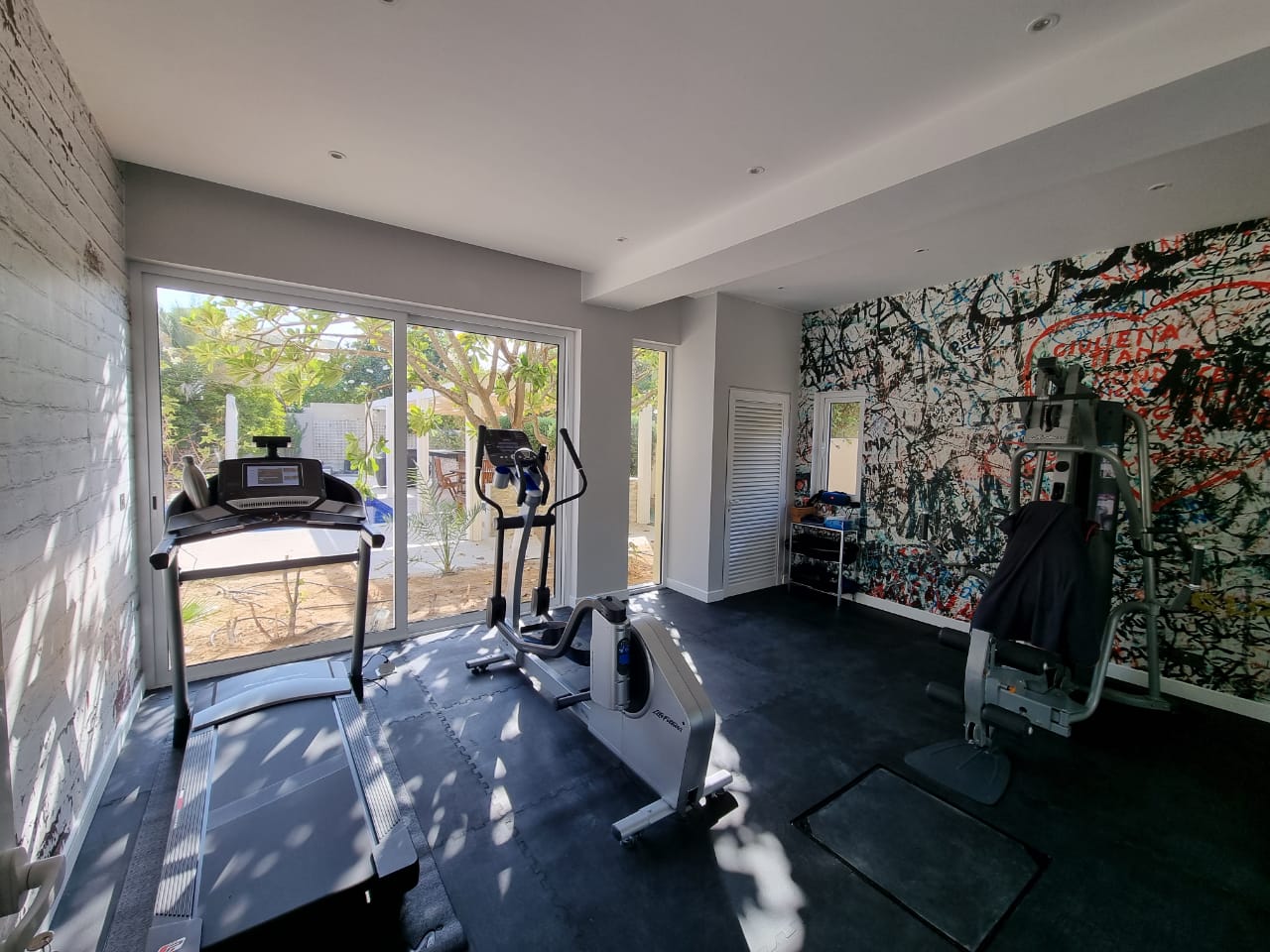 The Meadows, Dubai. Family Gym