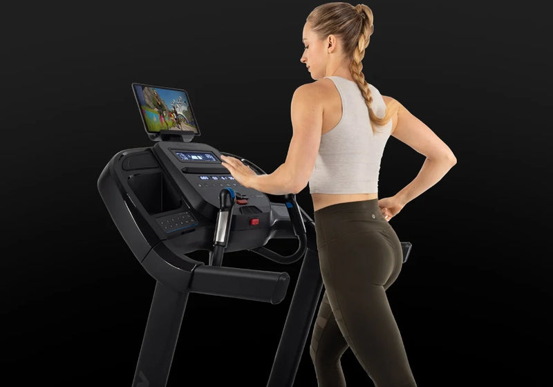 Horizon 7.0 AT Treadmill (Studio Series)