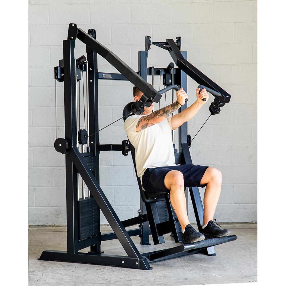 Chest press machine