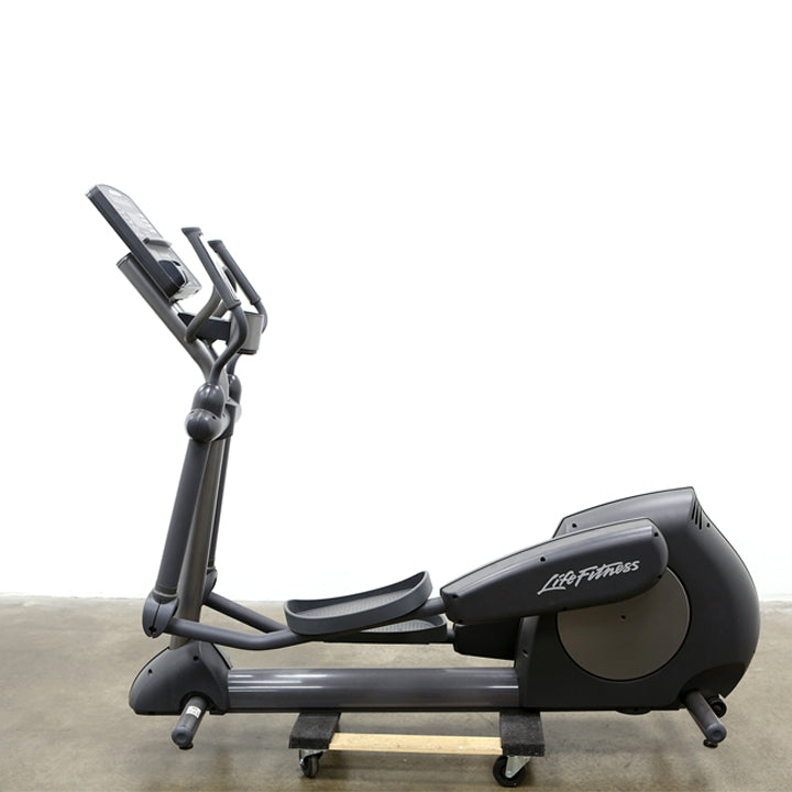 TO RENT Life Fitness CLSX RENTAL only 649 month Gym fit Out Dubai